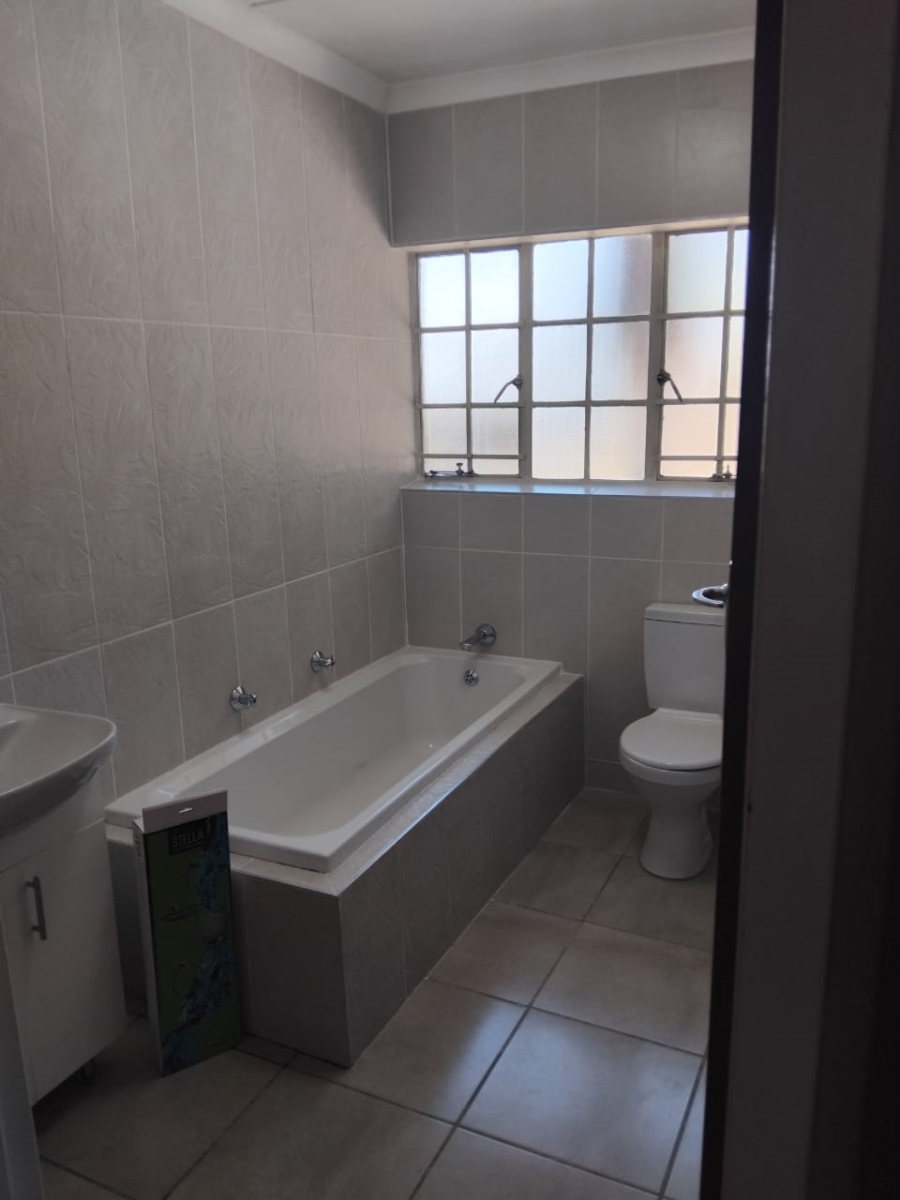 3 Bedroom Property for Sale in Vaalpark Free State